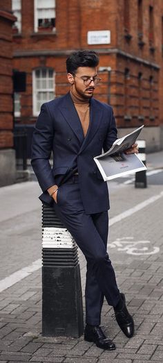 Trendy Suits For Men, Blue Suit Outfit, A Man In A Suit, Suit Man, Man In A Suit, Trendy Suits