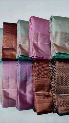 Floral Print Sarees, Silk Saree Kanchipuram, Cotton Saree Designs, Indian Silk Sarees, Saree Blouse Patterns