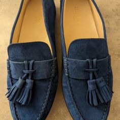 Size 9b Appear Brand New Spring Suede Loafers With Tassels, Casual Blue Tassel Loafers With Leather Sole, Casual Suede Tassel Loafers, Casual Slip-on Loafers With Tassels, Casual Tassel Slip-on Loafers, Blue Suede Slip-on Tassel Loafers, Blue Suede Tassel Loafers With Round Toe, Blue Tassel Loafers With Rubber Sole, Blue Slip-on Tassel Loafers For Work