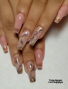 These fabulous nail art designs are super unique and glamorous, these will give you the trendy looks and give your nails a whole new... Nails Almond, Pergola Plans, Nail Designs Glitter, Clear Nails, Acrylic Nail Art, Marble Nails, Fabulous Nails