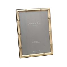 an ornate gold frame with the words aaron kresse london on it's front