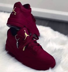 Chic Sneakers, Cute Nike Shoes, Air Jordan Sneakers, Fresh Shoes, Hype Shoes