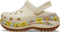 Amazon.com | Crocs Classic Mega Crush Clog | Mules & Clogs Mega Crush Clog, Platform Crocs, Clog Mules, Comfy Fall Outfits, Ready For Fall, Fall Street Style, Fall Outfit, Platform Shoes