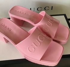 Gucci Rubber Sandals, Pink Slides, Gucci Sandals, Gucci Pink, Slides Slippers, Shoes Gucci, Wedge Espadrilles, Rubber Sandals, Platform Slides