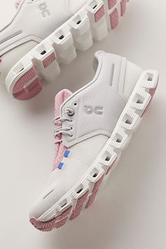 On Cloud 5 Push Sneakers On Cloud 5, Cloud Shoes, Back To School Shoes, Preppy Shoes, Heels Sneakers, Shoe Wishlist, Cute Sneakers, Shoe Inspo, Girly Shoes