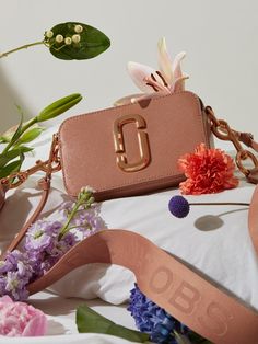 Wonderland Editorial, Bag Photoshoot, Spring Editorial, Fashion Still Life, Catalog Bag, Cosmetics Photography, Photographic Artist, Gucci Bamboo, Marc Jacobs Bag