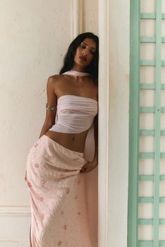 Mode Hippie, Floral Midi Skirt, Mode Inspo, Maxi Skirts, Instagram Foto, Classy Outfits