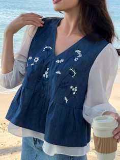 #vietnam gg:oversized.shop2717@gmail.com Trendy Cotton Tops, Fashion Rules, Casual Indian Fashion, Stylish Short Dresses, Desi Fashion Casual, Cute Dress Outfits, Everyday Fashion Outfits