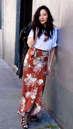 Effortless Spring Outfit, Long Skirt Outfits For Summer, Outfits To Impress, Floral Skirt Outfits, Floral Wrap Skirt, Chique Outfit, Random Fashion, Apostolic Fashion, Spring Styles