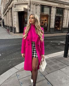 Estilo Preppy, Elegante Casual, Paris Outfits, Pink Coat, Girly Outfits, Winter Looks, Elegant Outfit