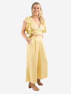 A Linen Vision In Lemon Pants Lemon Pants, Summer Capsule, Crop Pants, Top Fabric, Linen Top, Top Sales, Summer Tops, Jeans Dress, Cropped Pants