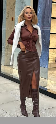 Fall Leather Mini Skirt, Leather Skirt Brown Outfit, Brown Boots And Skirt Outfit, Leather Skirt And Corset Outfit, Outfit Inspo For Blondes, Brown Holiday Outfit, Office Vixen Outfits, British Fall Fashion, High Fashion Winter Outfits