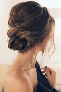 Sanggul Modern, Wedding Hairstyles Bridesmaid, Low Bun Hairstyles, Simple Wedding Hairstyles, Summer 2025, Wedding Vision