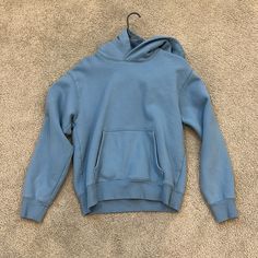 New- No Stains- So Cozy! Light Blue Relaxed Fit Sweatshirt For Winter, Light Blue Relaxed Fit Winter Sweatshirt, Cozy Blue Sweatshirt For Loungewear, Blue Comfy Sweatshirt Relaxed Fit, Comfy Blue Sweatshirt With Ribbed Cuffs, Basic Blue Winter Hoodie, Cozy Fit Blue Sweatshirt With Ribbed Cuffs, Basic Blue Hoodie For Winter, Blue Oversized Comfy Sweatshirt