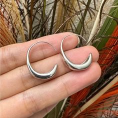 Materials: 14k Gold/White Gold Plated 925 Sterling Silver Size: 2.5cm X 1.9cm Thickness: 5mm X 4mm Color: Silver Delivery: Ready To Ship In Same Day Or Next Business Day. Gold Hoops,Silver Hoops,Gold Thick Hoops,Silver Huggie Hoops,Thick Hoops,Mini Chunky Hoops,S925 Silver Hoops,Chubby Hoops,Gift For Her Silver Tarnish Resistant Drop Hoop Earrings, Tarnish Resistant Sterling Silver Earrings In Silver, Silver Tarnish-resistant Drop Hoop Earrings, Silver Sterling Hoop Earrings, Silver Sterling Silver Hoop Jewelry, Silver Sterling Silver Hoop Earrings Tarnish Resistant, Silver Sterling Silver Tarnish-resistant Hoop Earrings, Silver Tarnish-resistant Sterling Silver Hoop Earrings, Silver Small Hoop Earrings Stamped 925