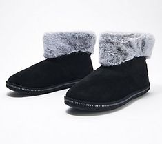 Slip into these warm booties that hug you with an unmatched level of comfort. It's pretty awesome that they're also super-stylish. From Skechers. Black Boots Women, Cute Boots, Fashion Outlet, Slipper Boots, Slide Slipper, Pretty Cool, New Shoes, Faux Fur, Womens Boots