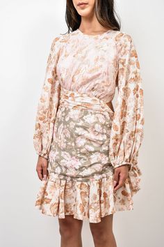 Zimmermann Cream/Pink Floral Linen Long Sleeve Wrap Dress. Back zip closure. Round neckline. Cut out detail. Side tie detail. White interior lining. Tonal stitching. Pinned on model. Original Retail Price: $1,040Size: 4 Numerical (US X-Large)Condition: This item is in good pre-loved condition with no major flaws. Long Sleeve Wrap Dress, Dress Back, White Interior, Pink Floral, Round Neckline, Wrap Dress, Cut Out, Stitching, Size 4