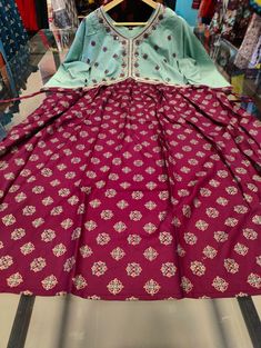 *5XL Size Rayon Alya Anarkali Kurtis*
*Fabric*: Rayon 
*Bust*: 50in
*Length*: 46in
*Work*: Sequence & Embroidered 
*Price: Rs 699/- Only*
Shipping charges Extra Rs 50 for Tamilnadu, Rs 80 For Otherstates 
Payment Mode Gpay Anarkali Kurtis, Anarkali, Collage, Pins