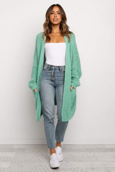 Green Long Line Open Front Knitted Cardigan with Pockets Chunky Cable Knit Cardigan, Gilet Long, Chunky Cable Knit, Cardigan With Pockets, Long Sleeve Knitted Cardigan, Womens Kimono, Cardigan Outfits, Cable Knit Cardigan, Style Cardigan