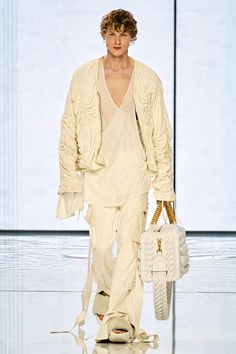 Men Fashion 2022, Madeline Vionnet, Spring Paris, Spring 2022 Fashion, Sci Fi Clothing, 2022 Fashion Show, Fantasy Outfits, Jumpsuit Men, Fashion Male