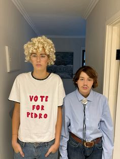 2000s Movie Costume Ideas, Pedro Napoleon Dynamite Costume Ideas, Napoleon Dynamite Halloween Costume, Napoleon Dynamite And Pedro Costume, Funny Costumes From Movies, Nepolian Dynamite Costume, Funny Movie Couples Costumes, Tv Show Duos, Waterboy And Vicki Costume