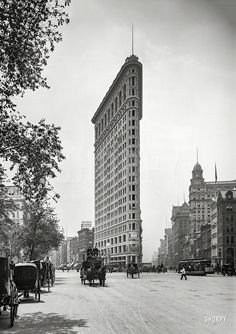 an old black and white photo of the flatiroe building in new york city