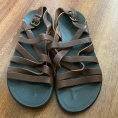 Never Worn High Quality Sandals. Best Shoe Brand Ever. So Comfortable Shoe Brands, Nice Shoes, Women's Shoes Sandals, Leather Sandals, Shoes Sandals, Size 6, Women Shoes, Sandals, High Quality