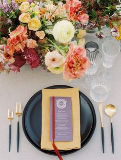 The 39 Best Ideas for Your Fall Wedding Black Tablescape, Dance Decorations, Fall Wedding Color Palette, Pink Orange Purple, Martha Weddings, Color Wedding, Wedding Inspiration Fall, Colorful Wedding, Martha Stewart Weddings