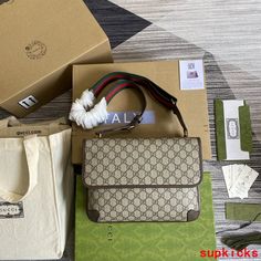 Size: Standard Size It comes with Dust box, Care manual, Tag, and Paper bag. Bv Bag, Product Video, Rose Gold Hardware, Debit Cards, Bags Designer Fashion, Exclusive Bag, Gucci Men, Beautiful Packaging, New Handbags