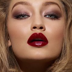 Allura Vysoren, Face Perspective, Party Makeup Brown Eyes, Diva Makeup, Face Ideas, Makeup Hacks Beauty Secrets, Red Lip Makeup, Heavy Makeup, Amazing Makeup