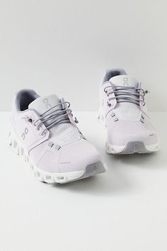 Swaggy Shoes, Cute Running Shoes, On Cloud Shoes, Anna Claire, Sport Shoes Design, On Cloud 5, Cloud Shoes, Shoes Boots Heels, Bridal Store