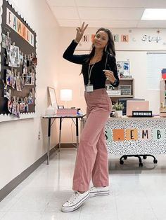 Cute Work Outfits Teacher, New Teacher Outfits Simple, Ece Teacher Outfit, Teacher Outfits With Dress Pants, Outfit Inspirations Teacher, Student Intern Outfits, Teach Outfits Elementary, Comfy Cute Teacher Outfits, Early Childhood Education Teacher Outfits