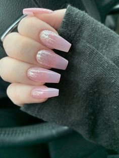 Ombre Acrylic Nails, New Nails, Sparkle Nails, Short Acrylic Nails Designs, Nails Manicure, Pink Nail, Pink Acrylic Nails, Dream Nails, Chic Nails