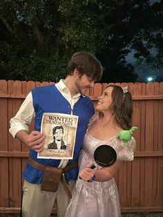 a man and woman dressed up as peter panton and miss piggy from the movie