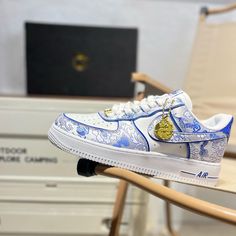 *The perfect gift for a friend, family, someone special, or yourself because these shoes are a work of art✨ *Designed by independent artists, inspired by nature, flowers, animals, and more. *These classic sneakers are personalized with Drip colored swooshes and contour details on the lining of each shoe, which will make everyone turn their heads. *All sneakers are painted with high-quality paint, which means it is waterproof, non-smudge leather paint, and coated with polish and scratch protectio Luxury Urban Custom White Sneakers, Luxury Modern Slip-on Custom Sneakers, Luxury White Slip-on Custom Sneakers, Cool Painted Shoes, Hand Painted Blue Lace-up Custom Sneakers, Blue And White Porcelain Pattern, Porcelain Pattern, Air Force 1 Shoes, Custom Af1