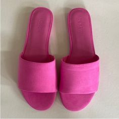 J. Crew Microsuede Single Strap Slide Sandals In Tulip. Gorgeous And Bright! Can Be Worn With So Many Things To Add A Pop Of Color. Faux Suede. Rubber Bottom. Size 7 & 8. New In Box. Summer Neon Faux Suede Beach Pink Casual Pink Slip-resistant Sandals, Fun Pink Slip-on Sandals, Pink Non-slip Spring Flip Flops, Spring Buckle Closure Slip-on Slides, Pink Slip-on Sandals With Textured Sole, Tulip Colors, Business Casual Summer, White Leather Sandals, Asics Running Shoes