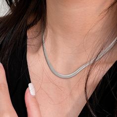 Style: Simple Snake Chain Choker Necklace Perfect For Gifts, Snake Chain Necklace Choker For Gift, Silver Trendy Jewelry 16 Inches, Minimalist 16 Inch Chain Necklace, Minimalist 16-inch Necklace, Necklace Designs, Silver Necklaces, Womens Necklaces, Style Casual