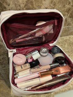 Makeup With Cute Packaging, Rare Beauty Makeup Bag, Charlotte Tilbury Mascara, Glossier Makeup Bag, Makeup Collection Aesthetic, Rare Beauty Bronzer, Makeup Rare Beauty, Inspo Makeup, Makeup Bag Essentials