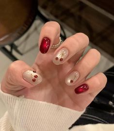 Cherry Cat Eye Nails, Gel Nails Red Design, Red Nails With Cherry, Nail Polish On Short Nails, Cat Eye Nails Design Ideas, Cherry Short Nails, 3d Cherry Nails, Short Nails Cherry, Cat Eye Nails With Design