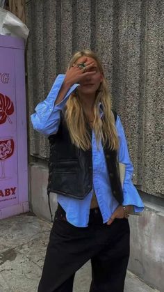 Maddie Demaine, Leather Vest Outfit, Stile Kylie Jenner, Eye Looks, Wardrobe Tips, Outfits Chic, Nice Style, Festival Looks, Vest Outfits