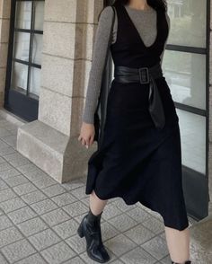 Edgy Work Outfits, Casual Goth, Corporate Outfits, Gothic Outfits, Goth Outfits, Alternative Outfits, Professional Outfits, Dark Fashion, Business Casual Outfits