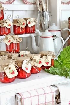 there are many jars with jams in them