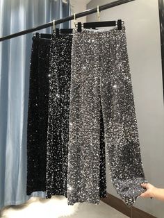 SPECIFICATIONS Style: Casual Material: POLYESTER Decoration: Sequined Decoration: Flocking Front Style: Flat Elasticity: Medium Strecth Season: Winter Gender: WOMEN Fabric Type: Pleuche Pant Style: Wide leg pants Closure Type: Elastic Waist Length: full length Fit Type: LOOSE Waist Type: high Size S height 100CM,waist64-72CM,hip94-100CM, Leg circumference52cmM height 102CM,waist66-74CM,hip95-102CM, Leg circumference53cmL height 105CM,waist68-76CM,hip96-106CM, Leg circumference54cmXL height 108CM,waist70-78CM,hip98-108CM, Leg circumference55cm People wore in the recommendation 65 kg Note: baby are tile measurement, due to differences in measurement, there will be a 1-2 cm error, don't take that is not acceptablePlease note that the display of the differences may be the cause of color [20240 South Korean Style, Sequin Pant, Celana Fashion, Chique Outfit, Gold Pants, Trendy Pants, Shiny Pants, Sequin Pants, Party Pants