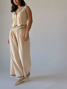 Cotton Sets With Wide-leg Pants For Summer, Cotton Summer Sets With Wide-leg Pants, Cotton Wide-leg Pants Set For Summer, Embroidered Linen Sets For Summer, Beige Summer Sets With Straight Pants, Elegant Sleeveless Linen Set, Sleeveless Cotton Workwear Sets, Spring Cotton Wide Leg Pant Set, Spring Wide Leg Cotton Pant Set