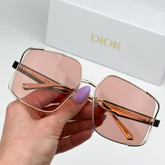 Dior Archidior S1u B0e0 Brand New Sunglasses Gold Pink Women Oversized Square Same/Next Day Shipping! Brand New And 100% Authentic! Made In Italy. Brand: Dior Model: Archidior S1u Color Code: B0e0 Gender: Women Frame Colour: Gold Frame Shape: Oversized Square Frame Style: Full Rim Frame Material: Metal Lens Color: Pink Lens Material: Plastic Size: 61x16x134 100% Uv Protection Full Retail Dior Set Includes: 1. Glasses 2. Case 3. Cleaning Cloth With Brand Logo 4. Manufacturer Care Instructions 5. Trendy Pink Sunglasses For Evening, Pink Mirrored Sunglasses For Evening, Designer Pink Sunglasses For Evening, Chic Rose Gold Sunglasses For Party, Luxury Pink Sunglasses For Summer, Luxury Pink Sunglasses With Uv Protection, Pink Sunglasses With Uv Protection, Elegant Pink Glass Sunglasses, Luxury Rose Gold Sunglasses With Uv Protection