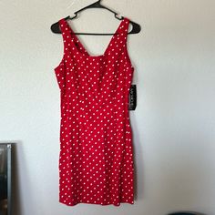 Vintage Mini Red And White Polkadot Dress Brand New With Tags Size 9/10 The Stress Has A Fully Functional Zipper In The Back And Mint Condition. No Stains. Dresses Vintage, Polka Dot Dress, Dress Brands, Mint Condition, Vintage Dresses, Vintage Ladies, Red White, Red And White, Colorful Dresses