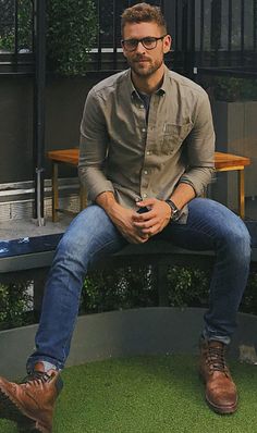 Nick Viall Mens Fall Outfits, Boots Outfit Men, Mens Business Casual Outfits, Men Fashion Casual Shirts, Stylish Men Casual, Fall Outfits Men, Mens Casual Dress Outfits, Men Stylish Dress, Formal Outfits