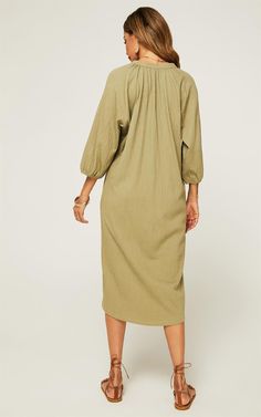 Smock Dress With Long Sleeves In Khaki Green - Long sheer sleeves- Midi length- V-neckline- Smock- Loose fit- Machine wash, half load, short spin cycle at 30¡ãC- Do not bleach- Do not tumble dryModel wears: UK 8/ EU 36/ US 4Model's height: 175cm/ 5'8'' If boho style is your thing, then we¡¯re pretty sure FS Collection will be too. Mixing vintage aesthetics with contemporary silhouettes, the London-based label uses a special garment dyeing process to gives its clothing a dreamy, crinkled texture. Interested? Go and say hi to our edit of its tops, KNITWEAR, jumpsuits and dresses. Model is 5ft 8inch and wears size 8 Designed for a relaxed fit Fits true to size, take your normal size Model wears: UK 8/ EU 36/ US 4Model's height: 175cm/ 5'8'' 100% Polyester Dress With Long Sleeves, Off Shoulder Sweater, Spin Cycle, Short Leggings, Romper Pants, Smock Dress, Sheer Sleeves, New Arrival Dress, Sweaters Oversized