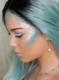 Makeup Looks Halloween, Little Mermaid Makeup, Halloween Makeup Look, Fantasy Make-up, Halloween Make-up Looks, Diy Halloween Makeup, Creepy Halloween Makeup