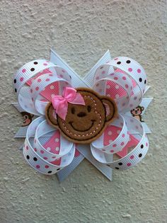 Monkey Loop Bow by BloomingBows1221 on Etsy Bows Design, Bow Image, Animal Bows, Christmas Hair Bows, Hair Bow Holder, Diy Bows, Headband Holder, Hair Ribbons, Head Bands